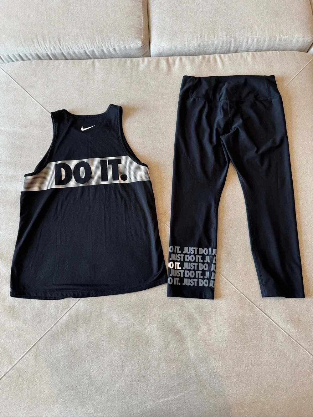 Nike Black Cropped Leggings and Tank Top Set with 'JUST DO IT' Graphic